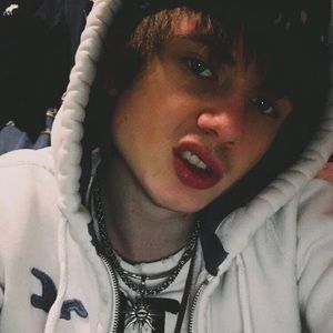 Meet your Posher, Dustin